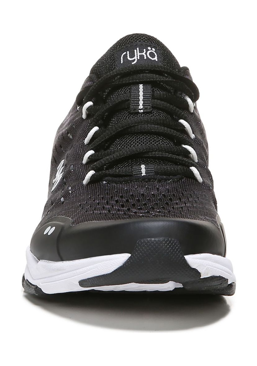 Vivid Pro Training Shoe
