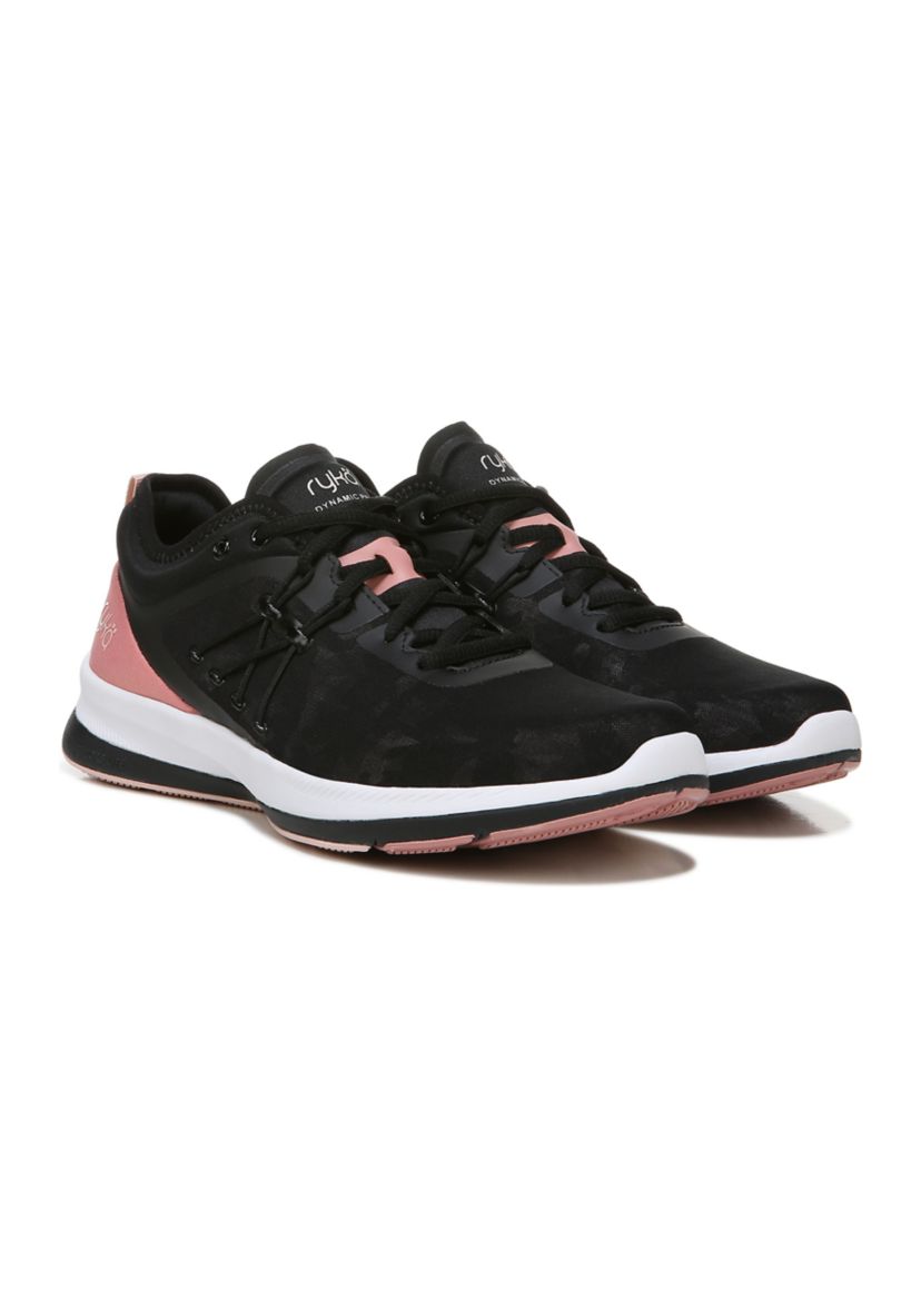 Dynamic Pro Training Sneaker