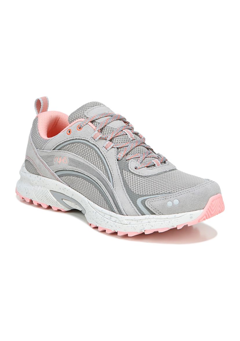 Sky Walk Trail Walking Shoes