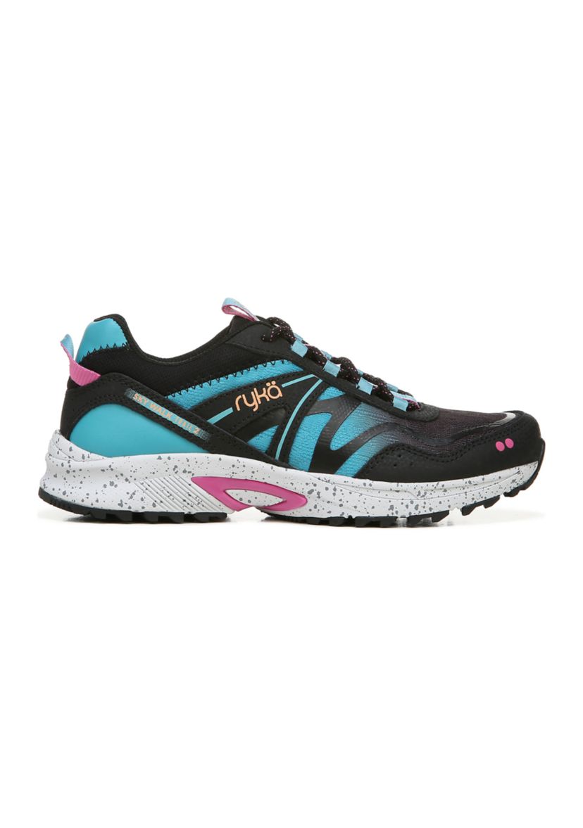 Sky Walk Trail 2 Sneaker