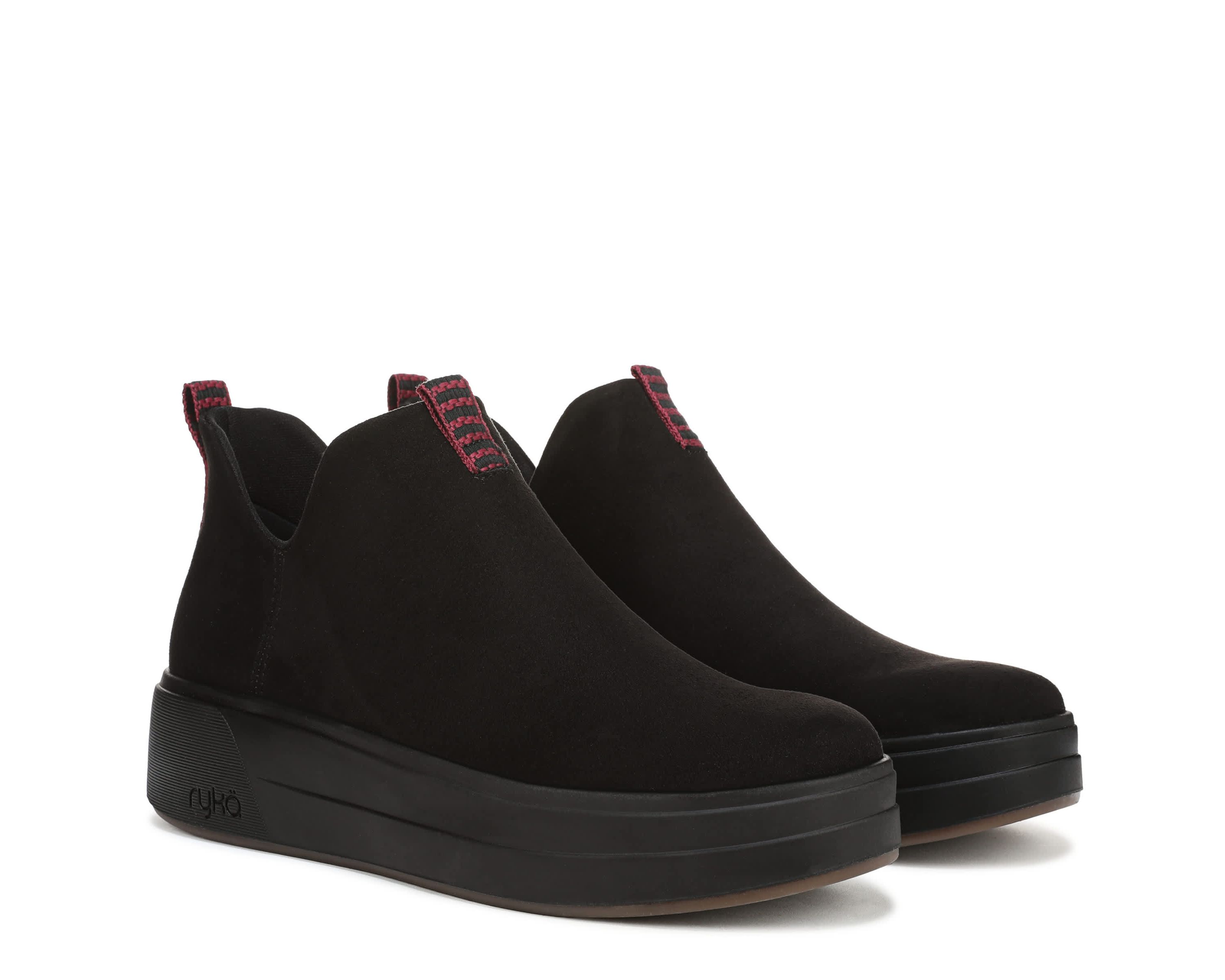 Vivie Ankle Bootie