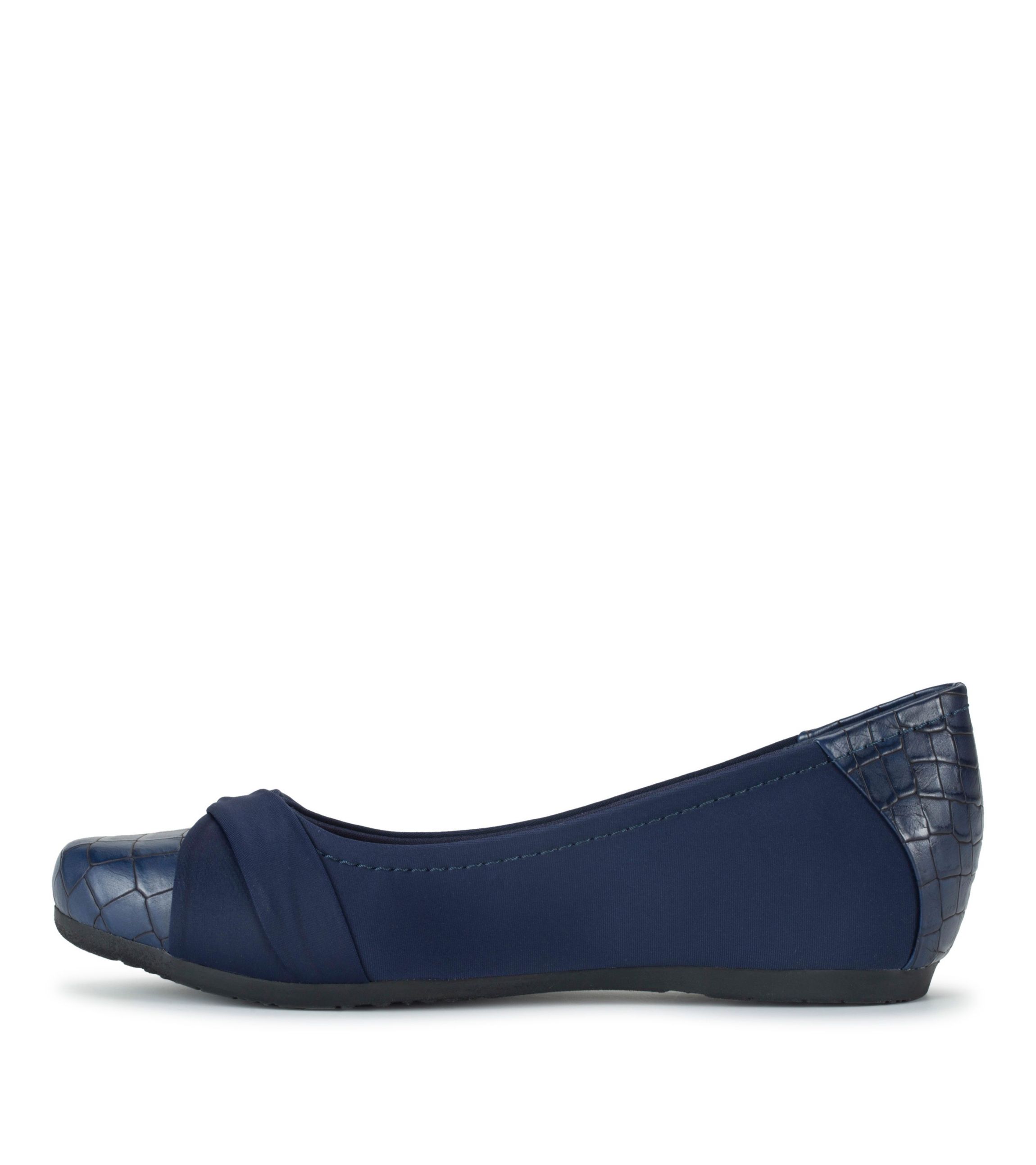 Mitsy Casual Flat
