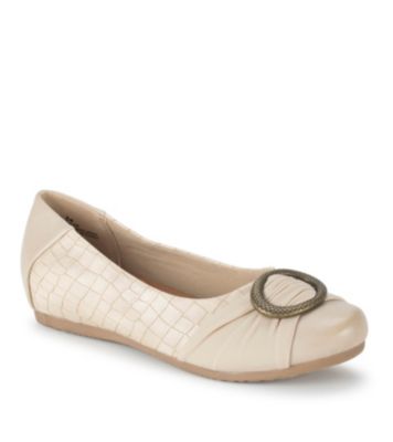 Baretraps Women's Mabely Flat, 6M