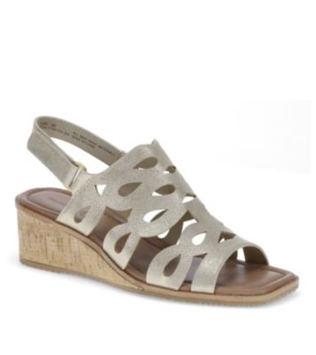 Belk bare deals trap shoes