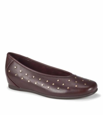 Baretraps Women's Ryalie Studded Flat, 7.5M
