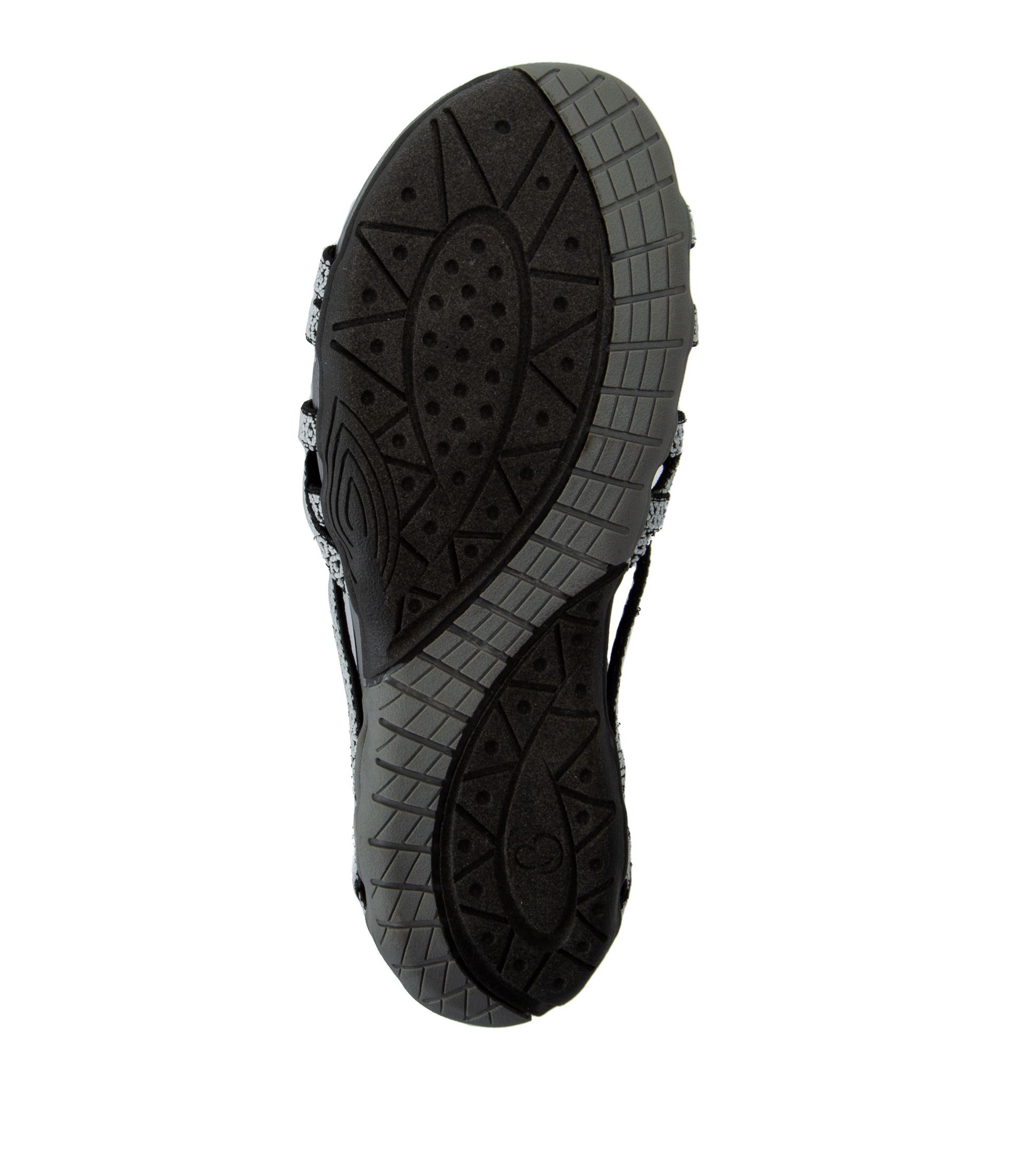 Samina Sandal