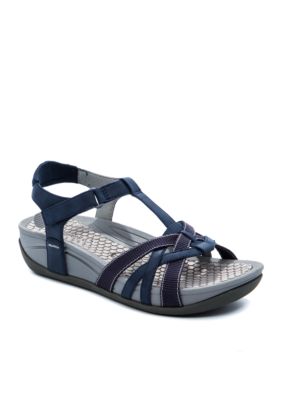 Belk best sale baretrap sandals