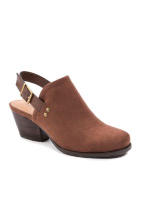 belk baretrap shoes