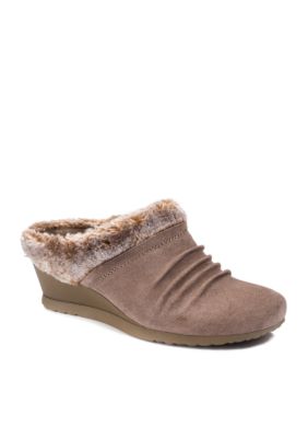 Bare trap shoes hot sale at belk