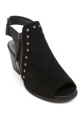 bare traps ivella block heel booties