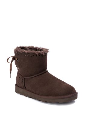 moc toe pull on boots