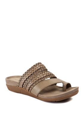 BareTraps Jonelle Sandals | belk