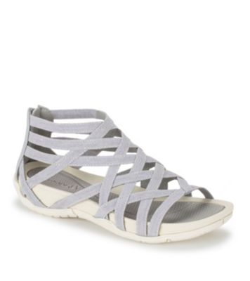 Samina Sandal