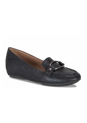 baretraps kellye flats