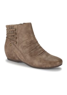 baretraps peanut bootie