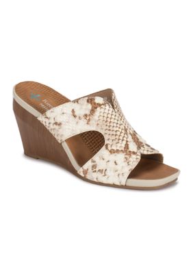 Baretrap hot sale sandals belk