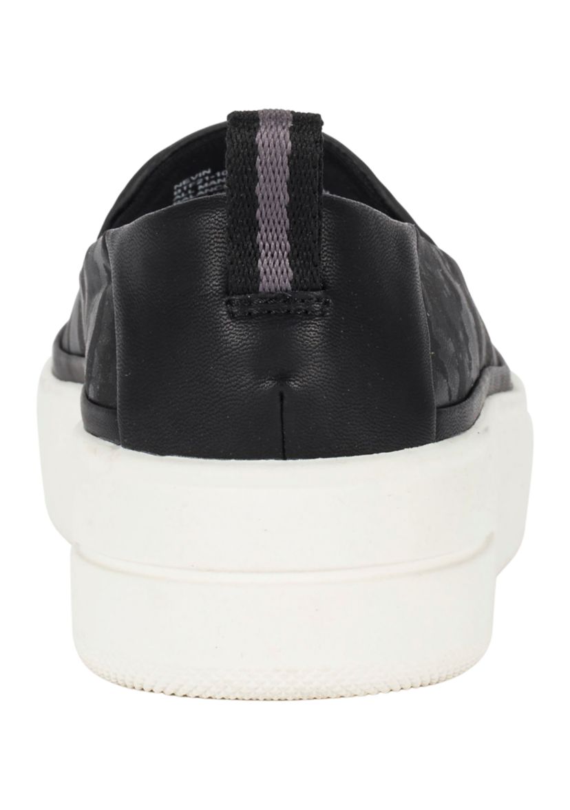 Nevin Sneakers