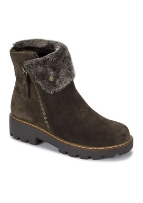 Womens boots on 2025 sale at belk's