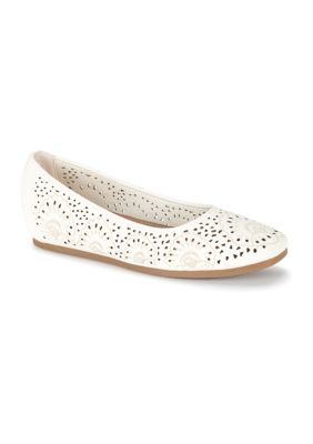 Bare trap shoes online at belk