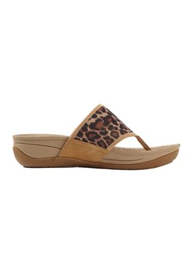 Baretraps Denali Thong Sandals belk