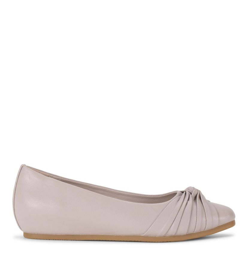 Chainey Casual Flat