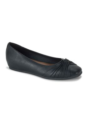 Chainey Casual Flats