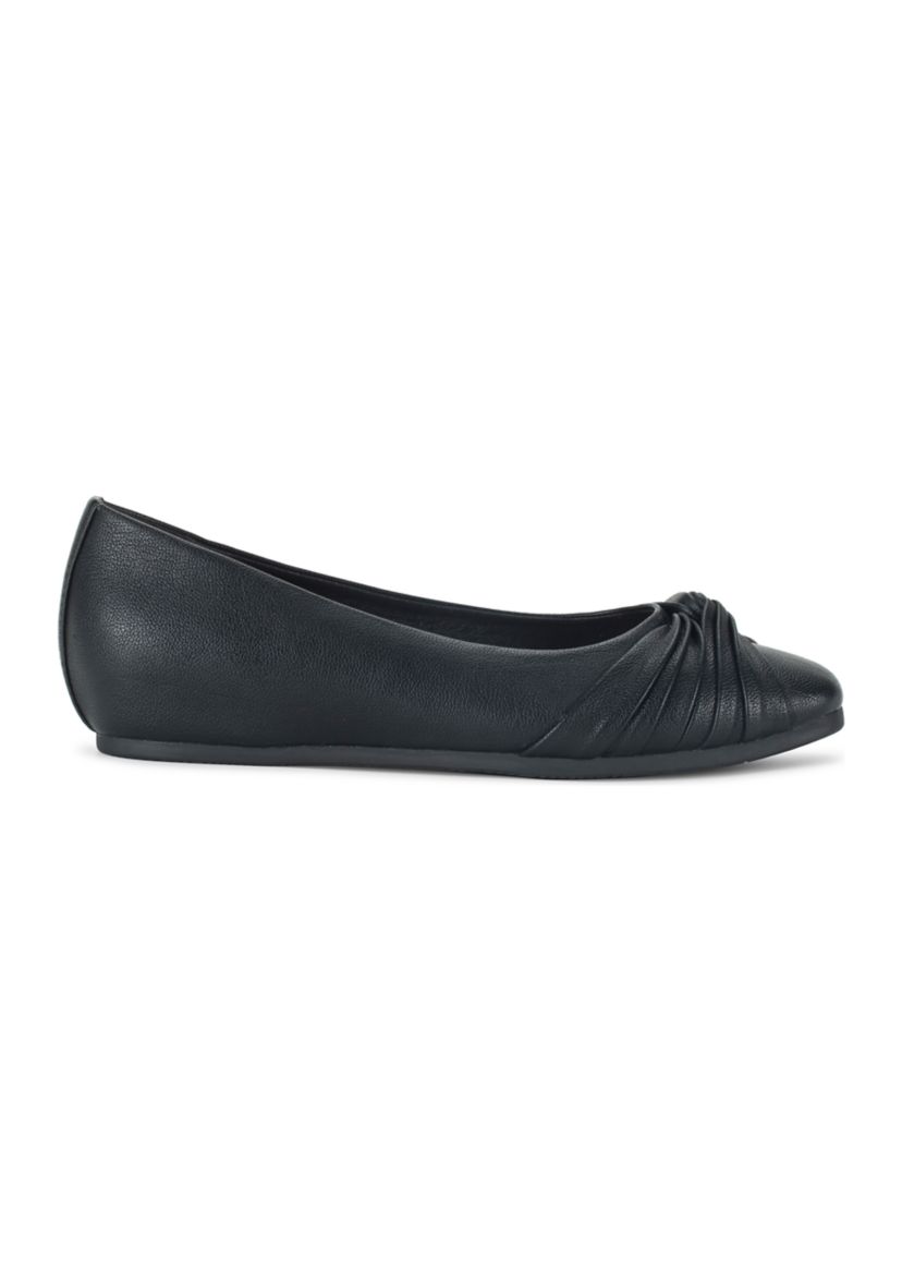Chainey Casual Flats