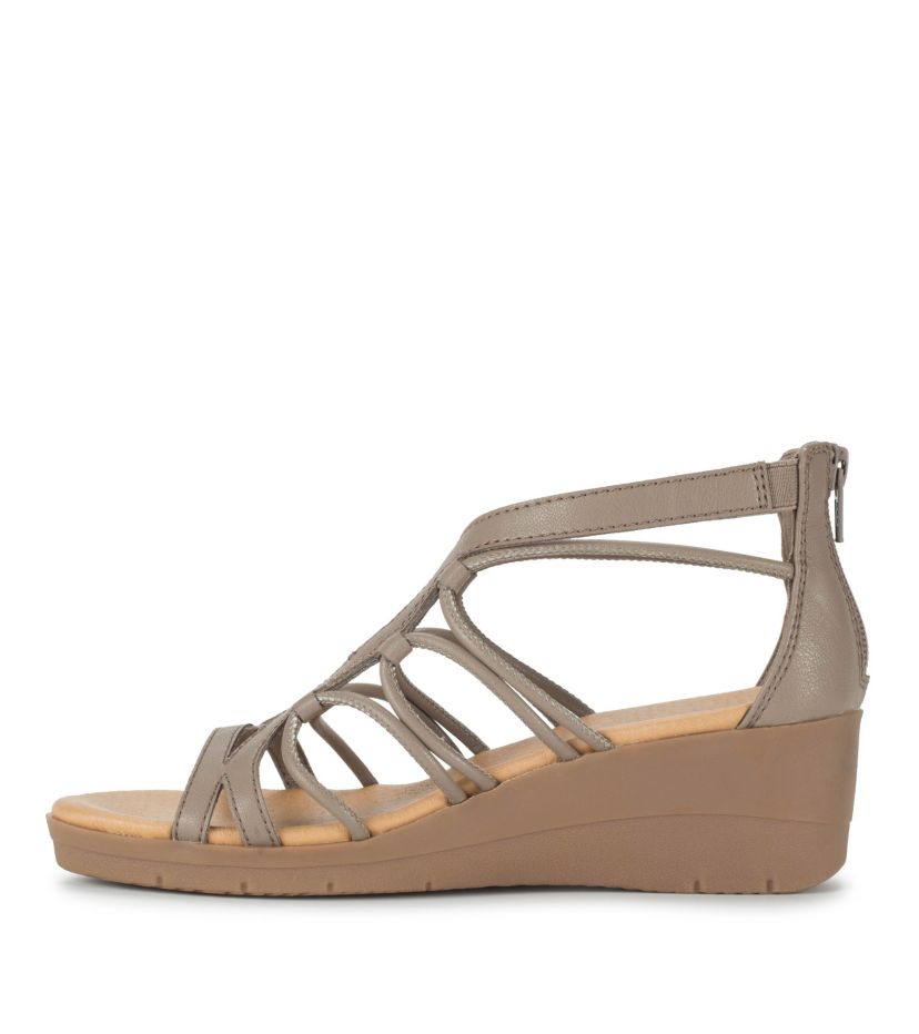 Kitra Wedge Sandal