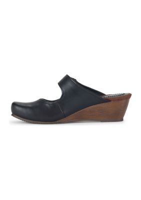 Belk hot sale black wedges