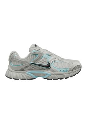 Nike Women's V5 RNR Sneakers, 7.5M