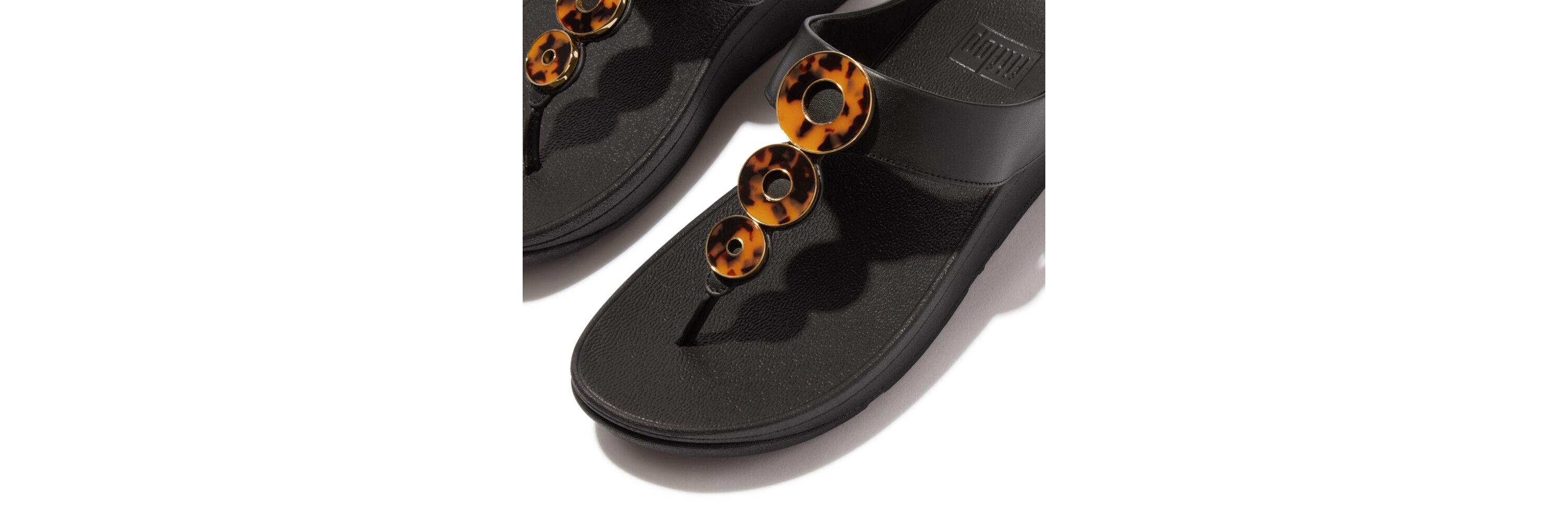 Fino Resin Hoop Leather Sandals