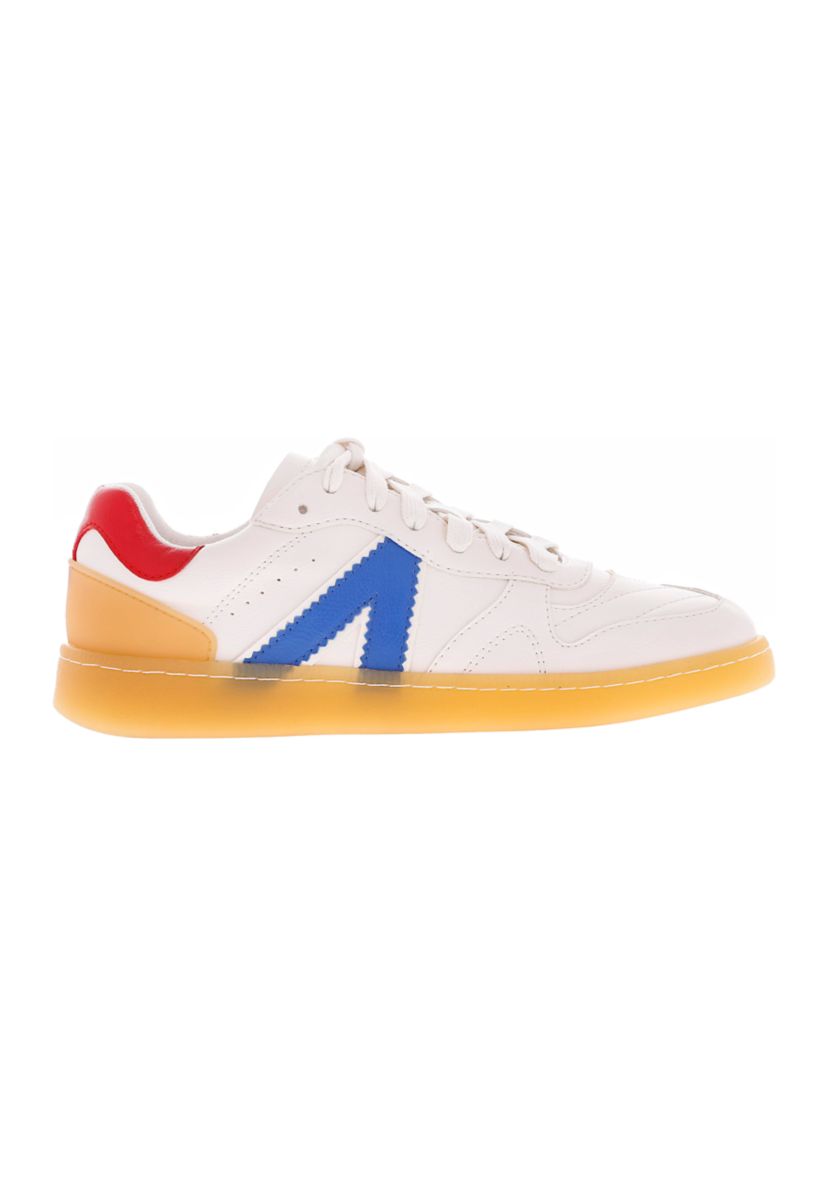 Vesta Sneakers
