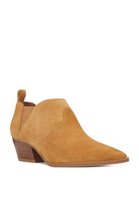 Nine west 2025 cahluz booties