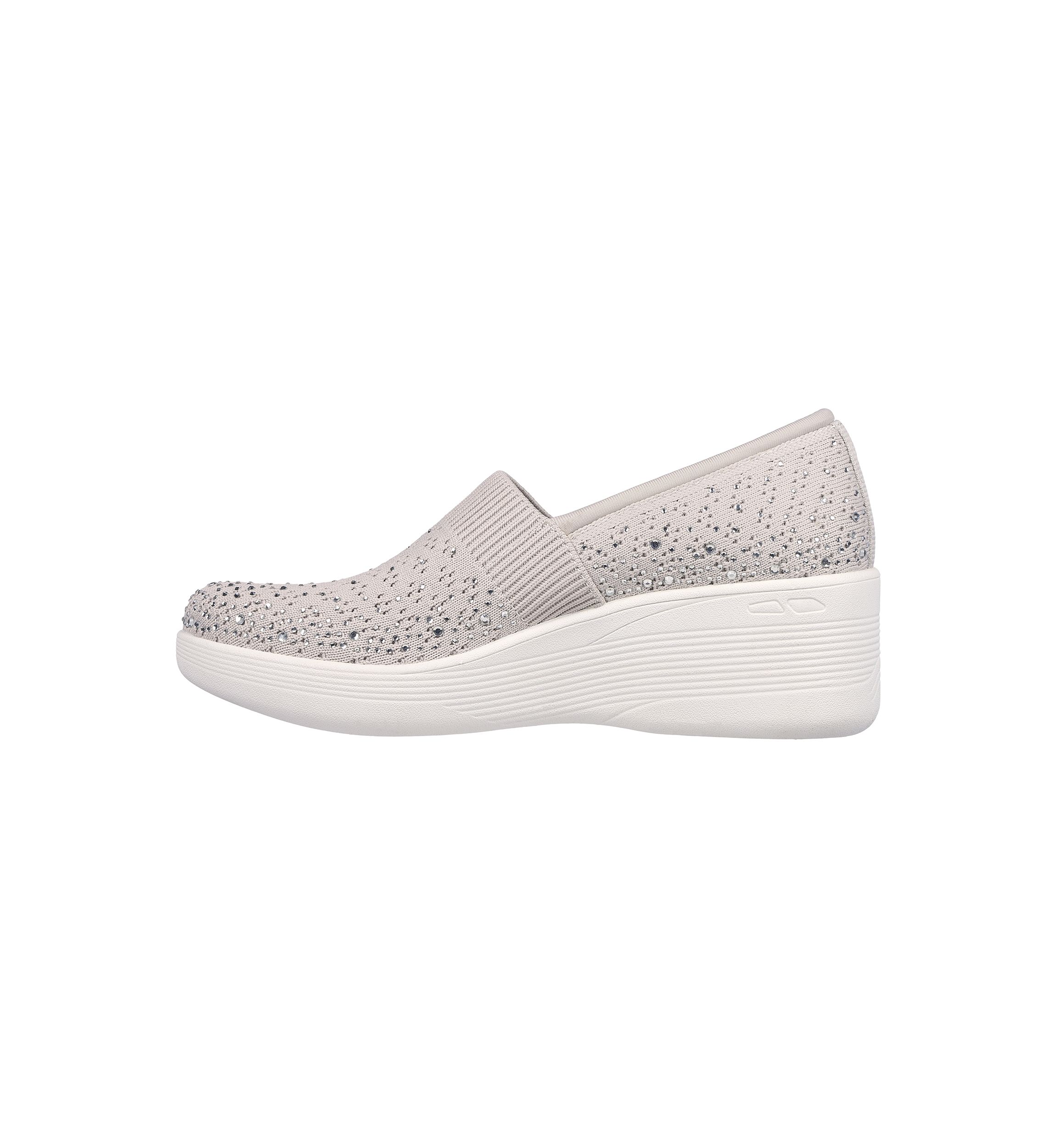Martha Stewart: Pier-Lite Sneakers - Reflection