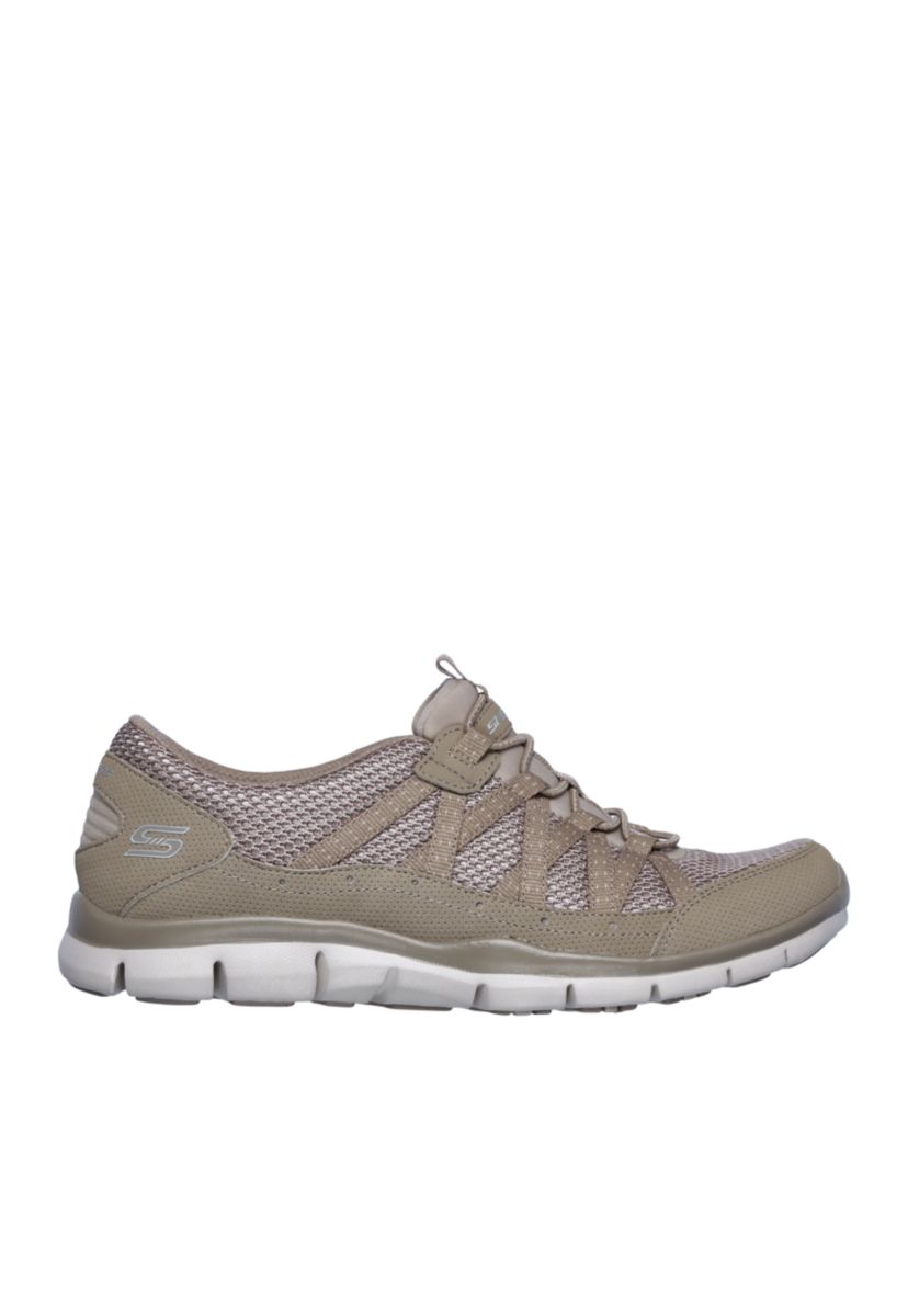 Gratis Strolling Shoe