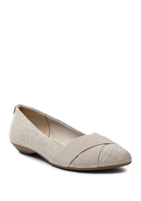 anne klein ozella pointed toe flat