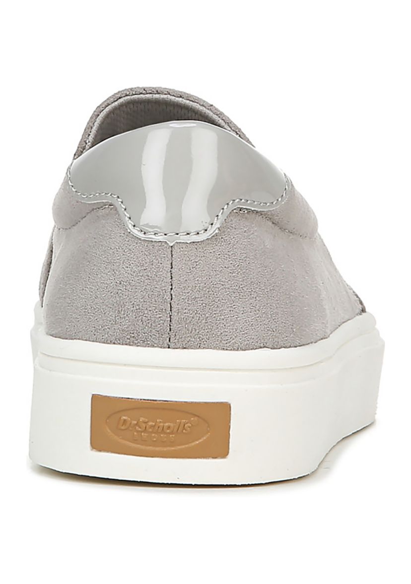 Nova Slip-On Sneakers