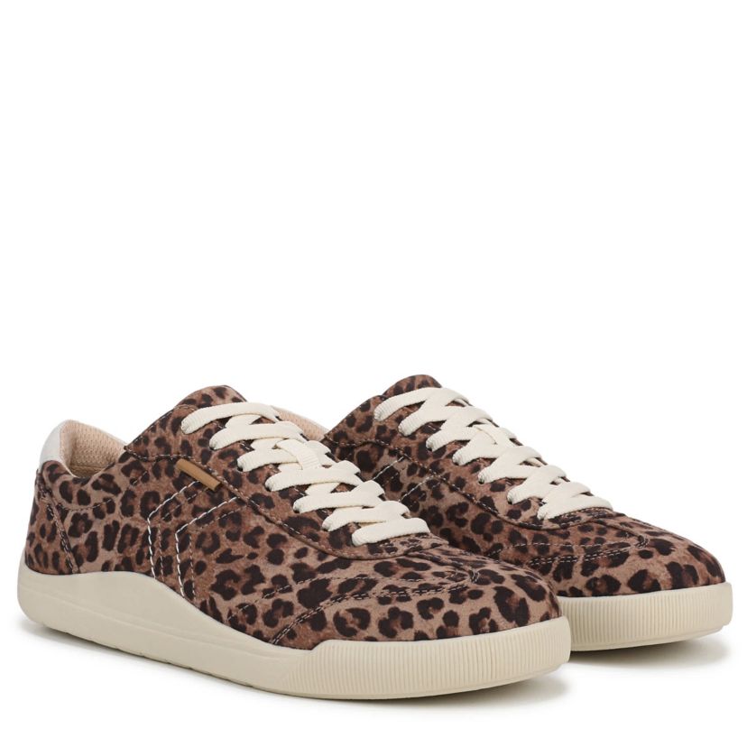 WomenS Be True Lace Up Sneaker