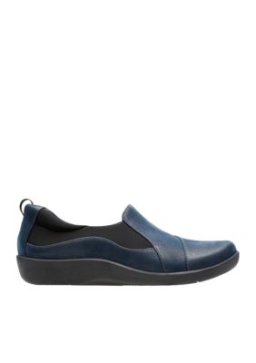 sillian paz navy