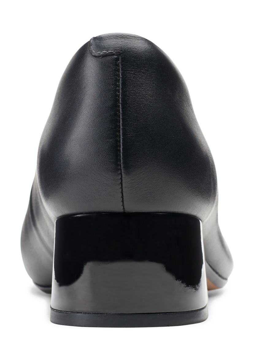 Marilyn Sara Flats