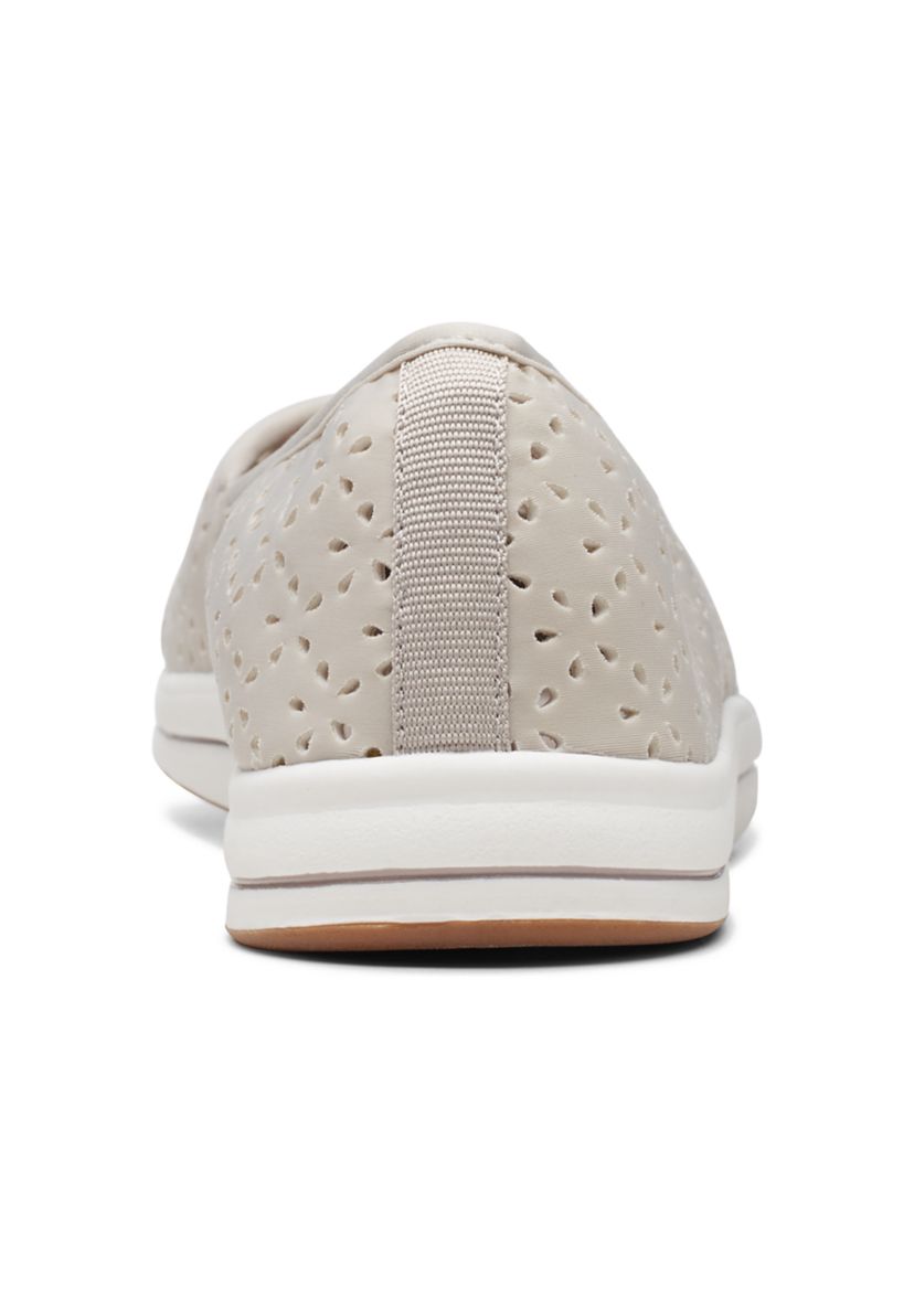 Breeze Emily Flats