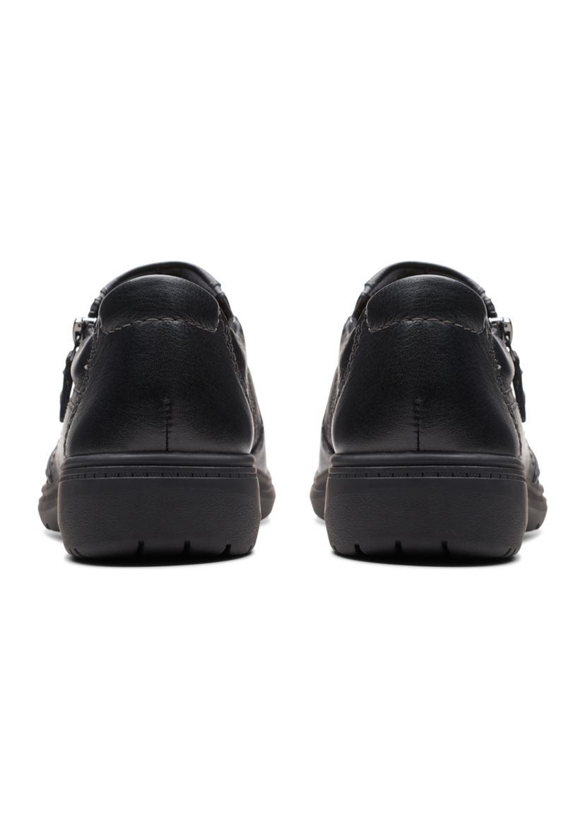 Carleigh Ray Flats