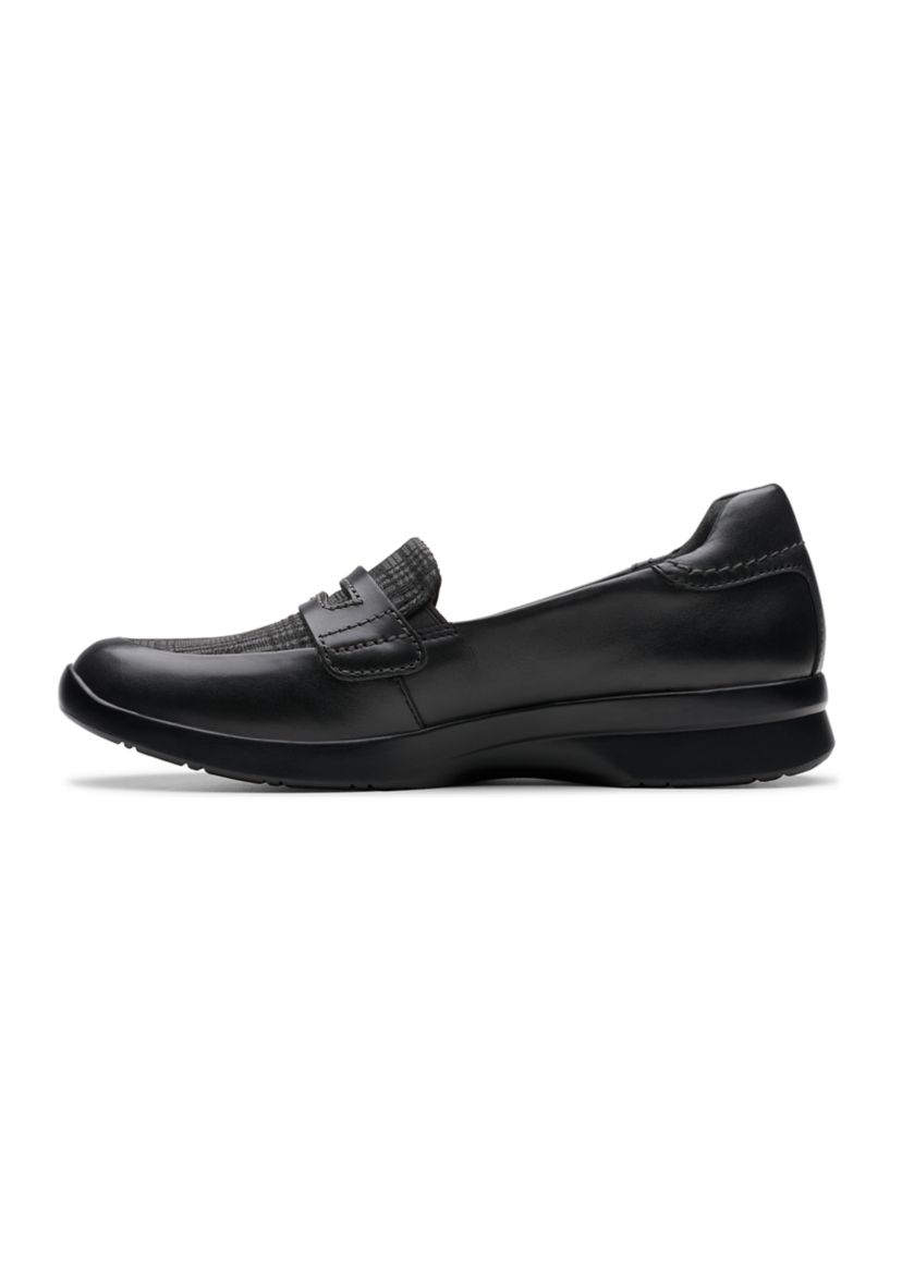 Ellowyn Penny Loafers