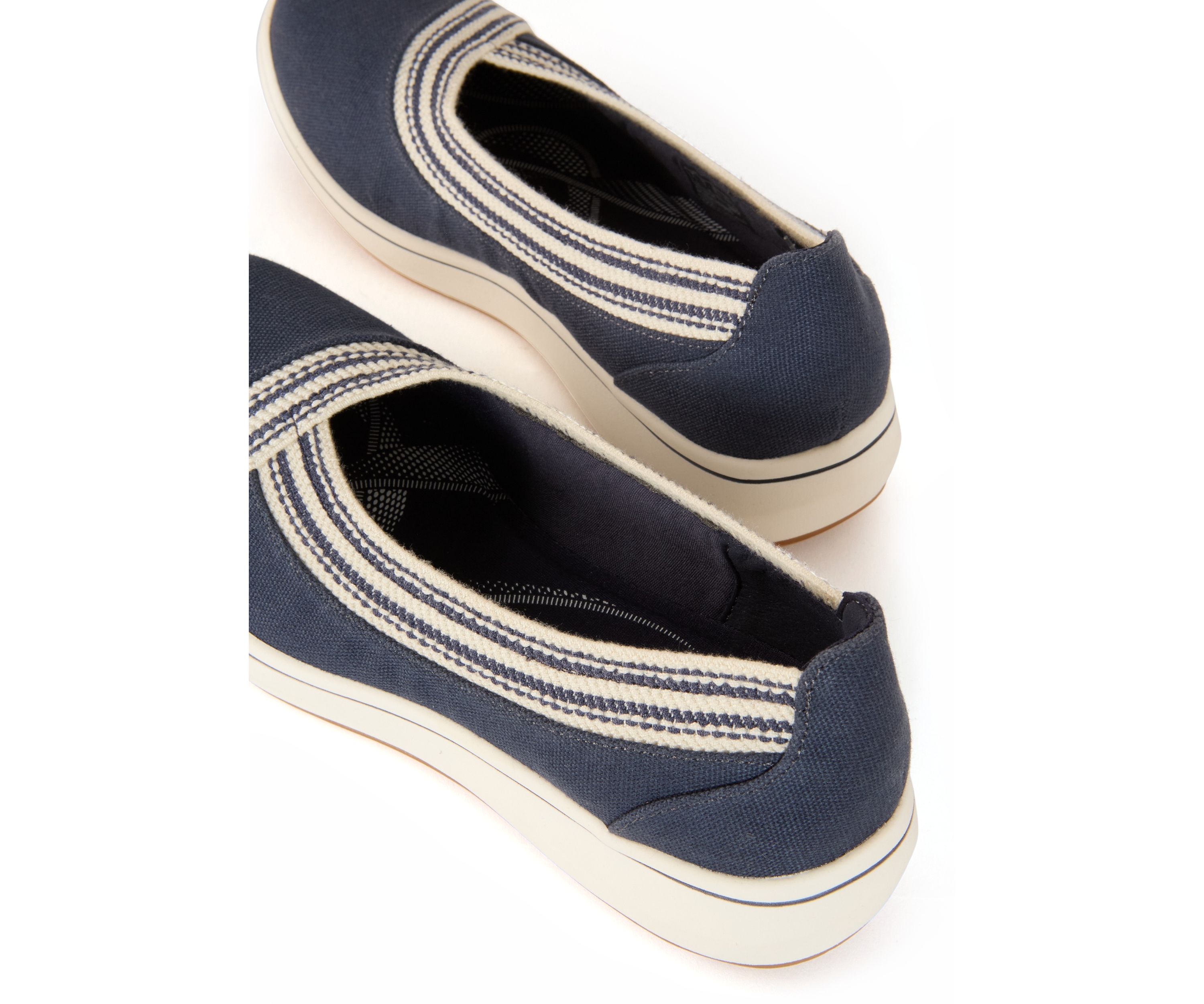Breeze Sky Air Sneakers