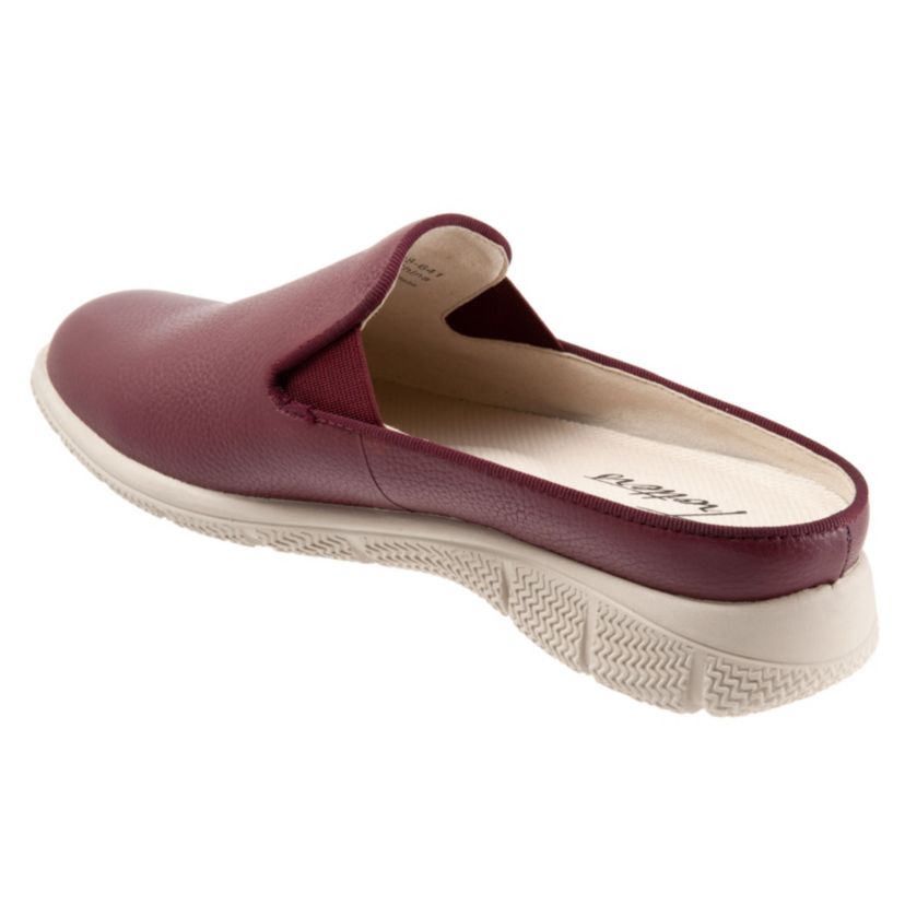 Uma Loafers