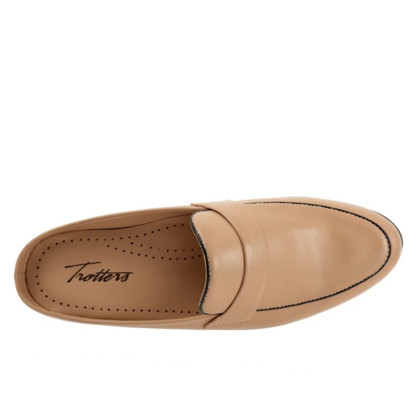 Lola Flat