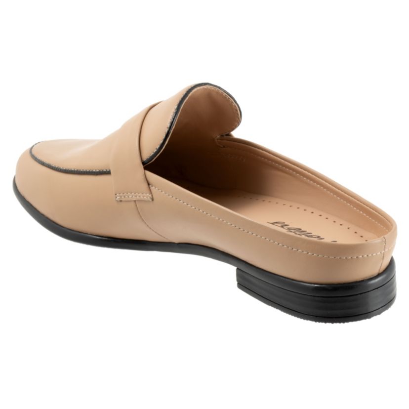 Lola Flat