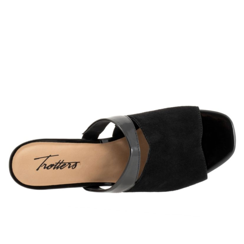 Ninette Sandal