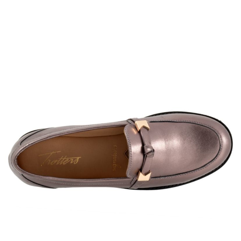 Femi Flat
