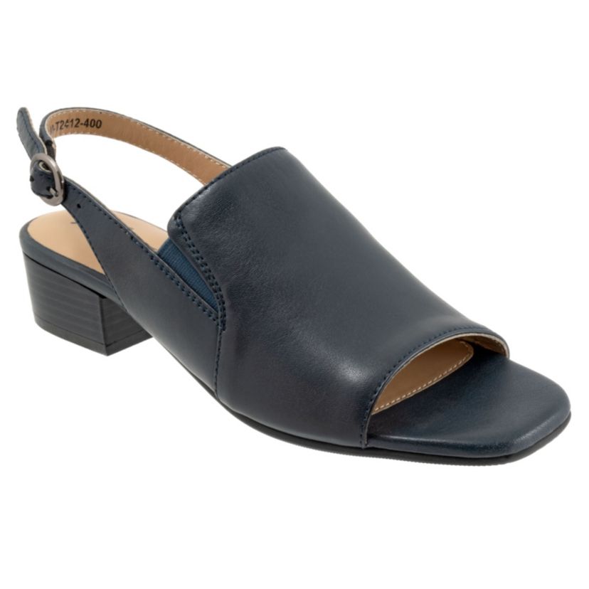 Nila Sandal